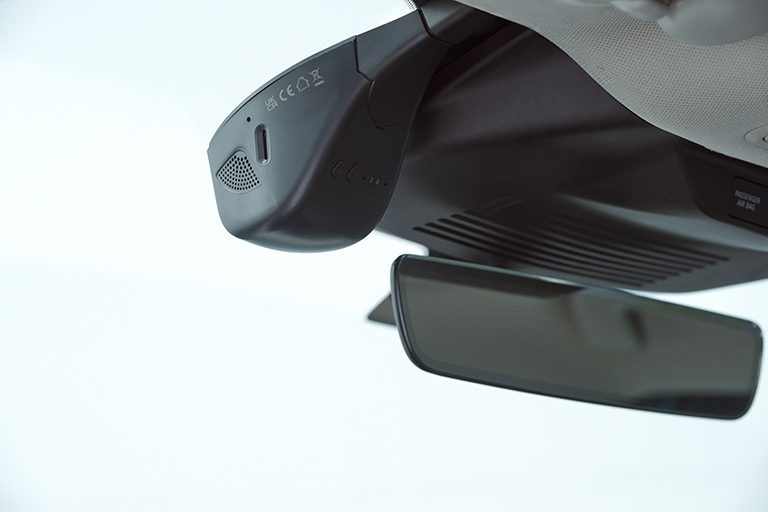 DVR-AVM-dash-cam-890153-F212.jpg.ximg.m_12_h.smart cam